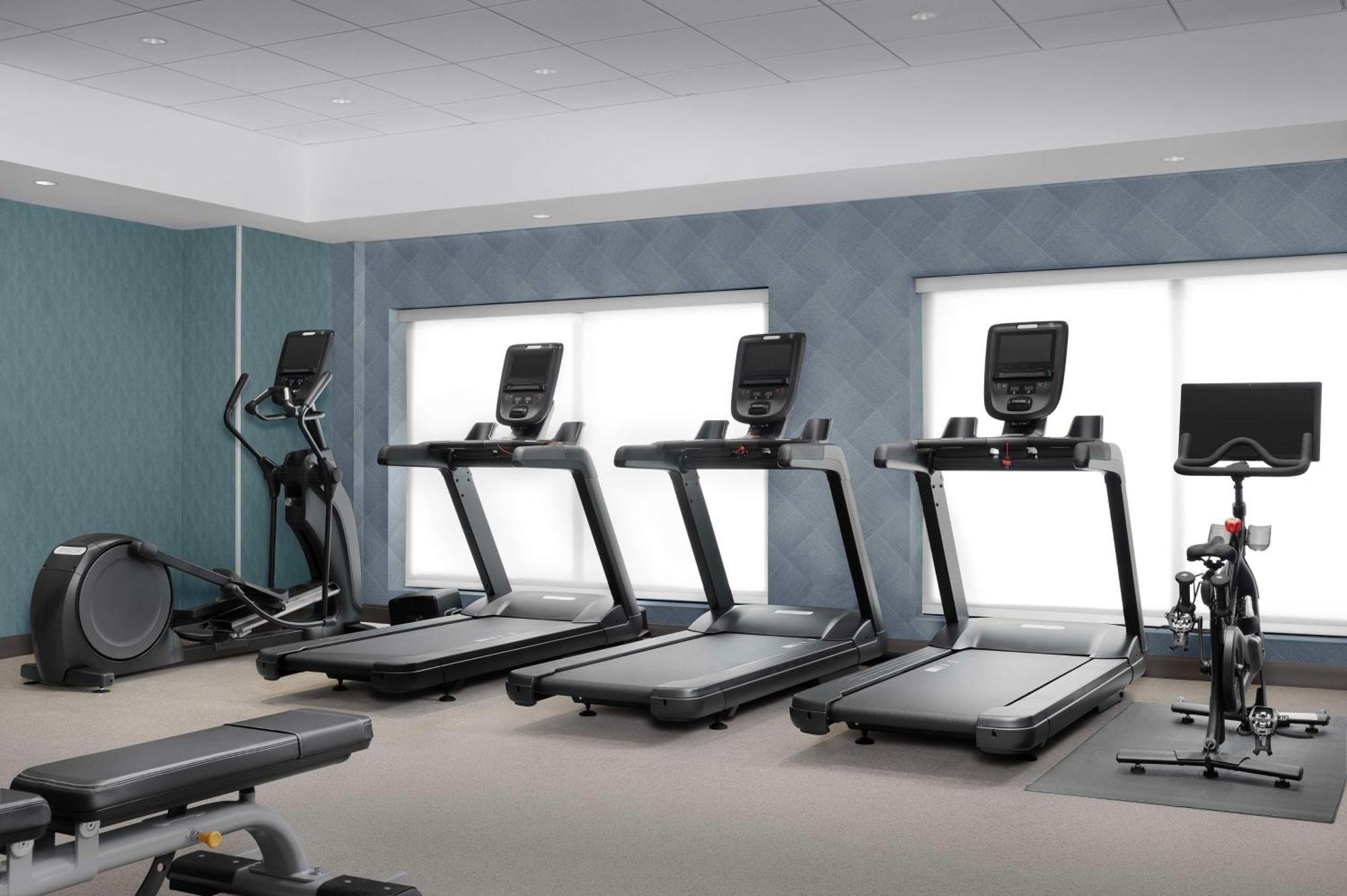 Home2 Suites By Hilton ฟอลส์เชิร์ช ภายนอก รูปภาพ