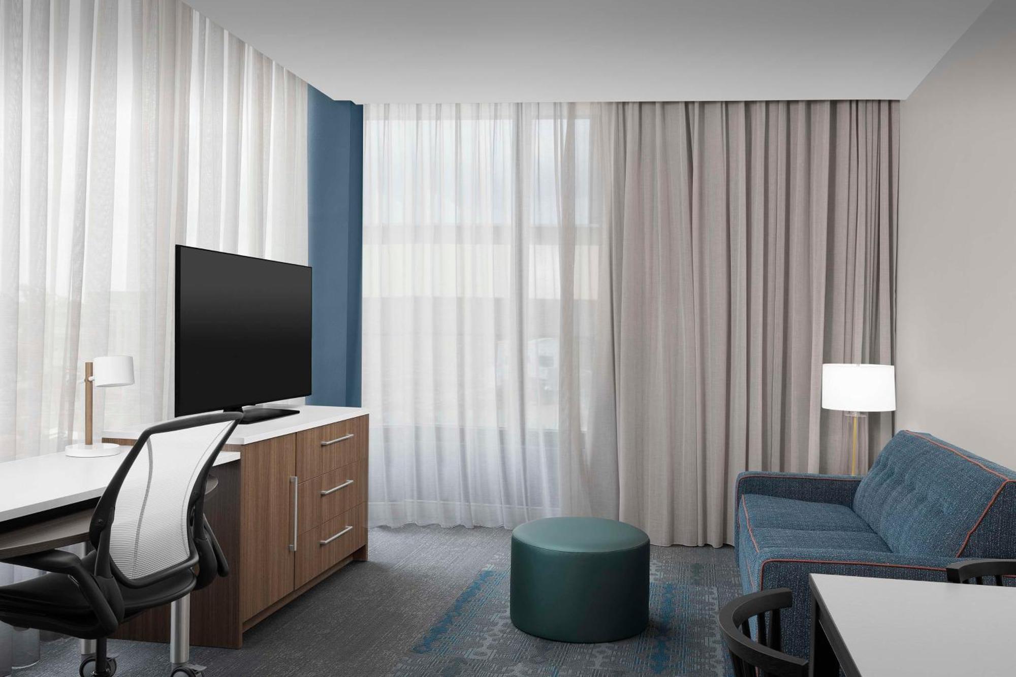 Home2 Suites By Hilton ฟอลส์เชิร์ช ภายนอก รูปภาพ